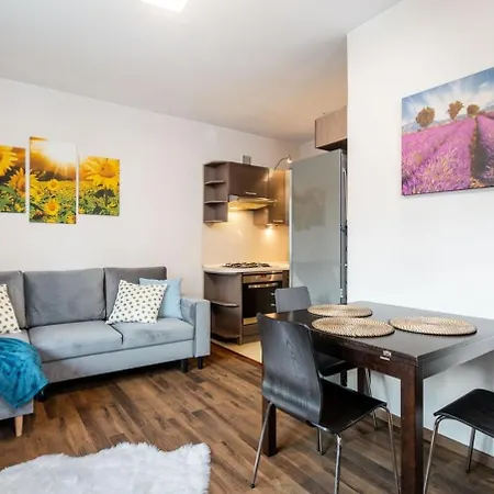 Karmelicka Sunflower Apartment Warszawa Zewnętrze zdjęcie